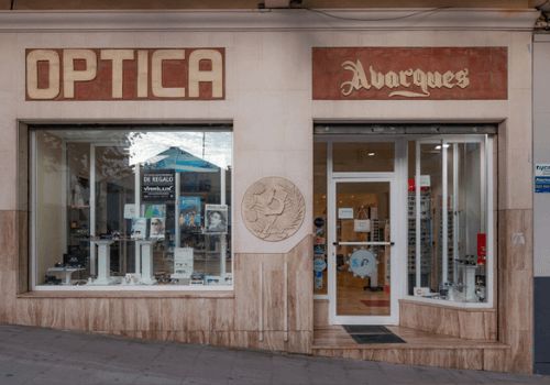 Óptica Avargues